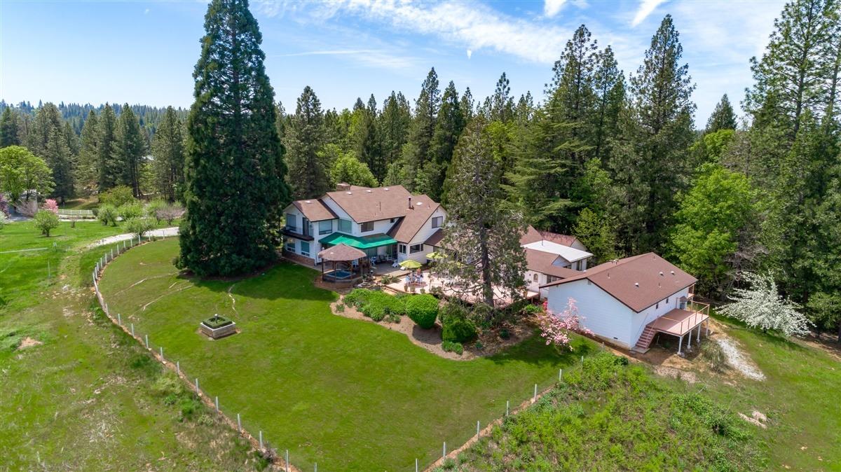 Apple Vista Lane, Camino, California image 5