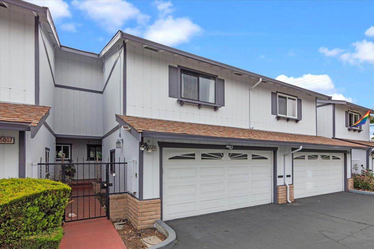 Detail Gallery Image 1 of 1 For 15005 Norton St, San Leandro,  CA 94579 - 3 Beds | 2/1 Baths