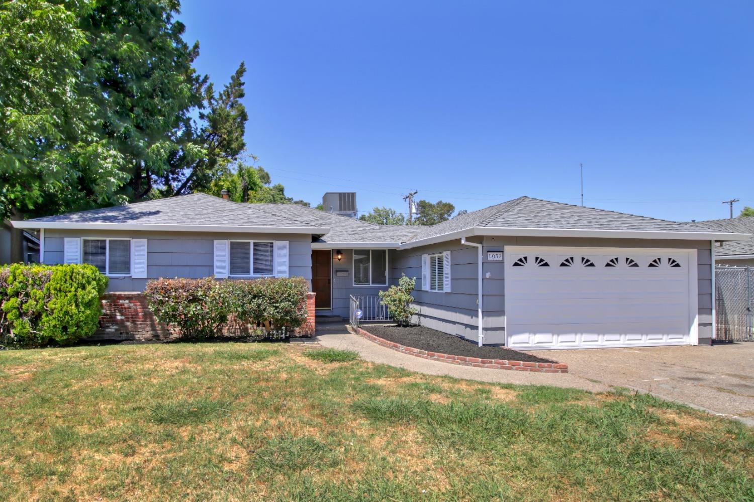 Detail Gallery Image 1 of 1 For 1032 Haverhill St, West Sacramento,  CA 95691 - 3 Beds | 2 Baths