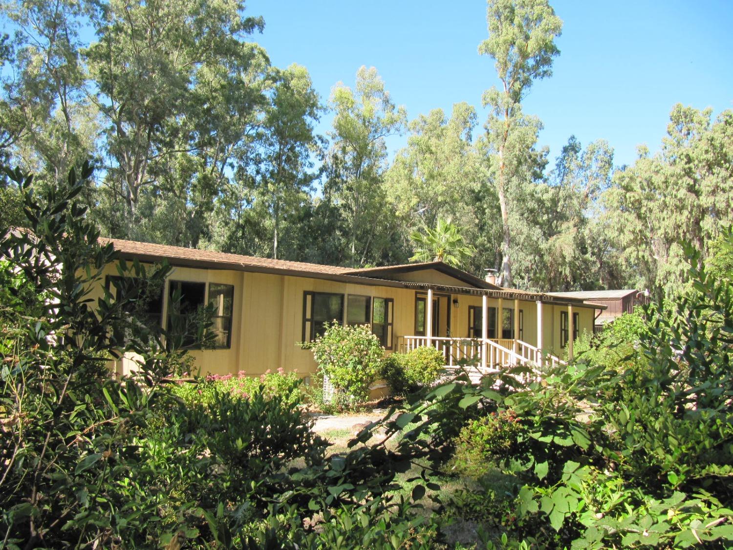 Photo of 7621 Eucalyptus Rd in Zamora, CA
