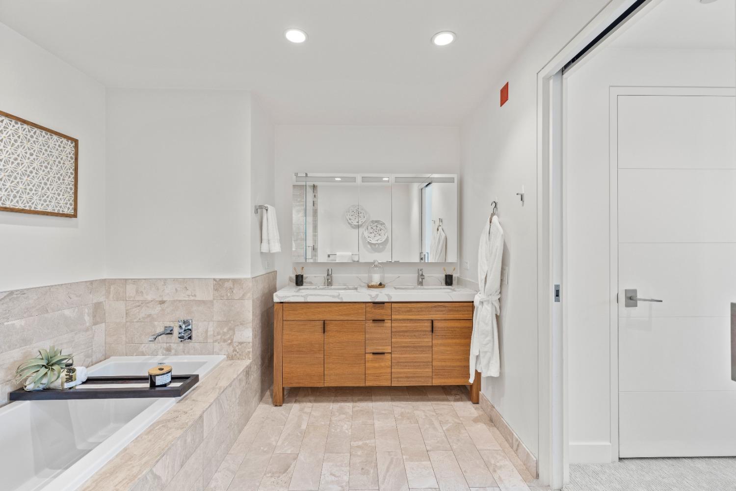 Photo #17: 223065455 Listing: Photo #17