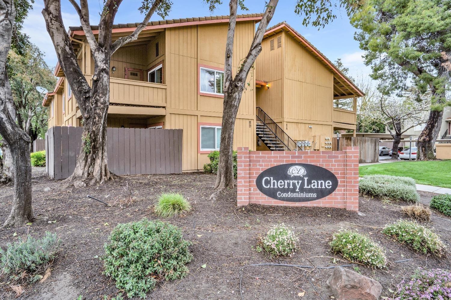 Detail Gallery Image 1 of 1 For 455 Cherry Ln #K,  Manteca,  CA 95337 - 2 Beds | 1 Baths