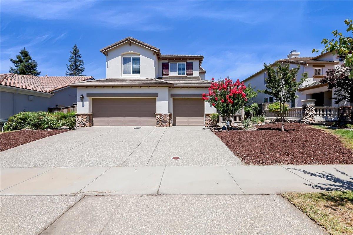 Photo of 6792 Maple Creek Dr in Roseville, CA