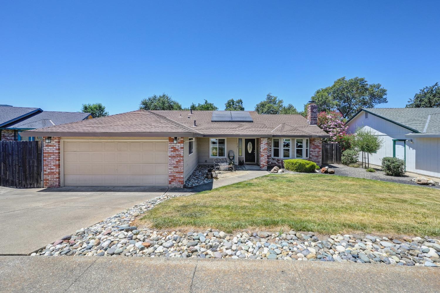 Photo of 5941 Allan Dr in Rocklin, CA