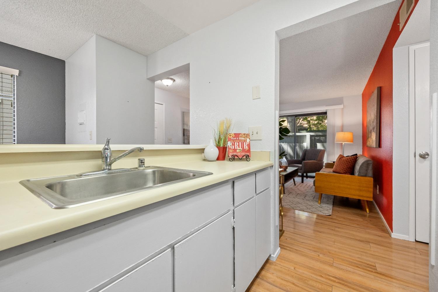 Photo #18: 223065812 Listing: Photo #18