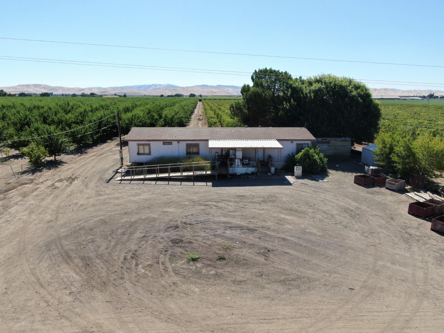 Shy Street, Gustine, California image 17