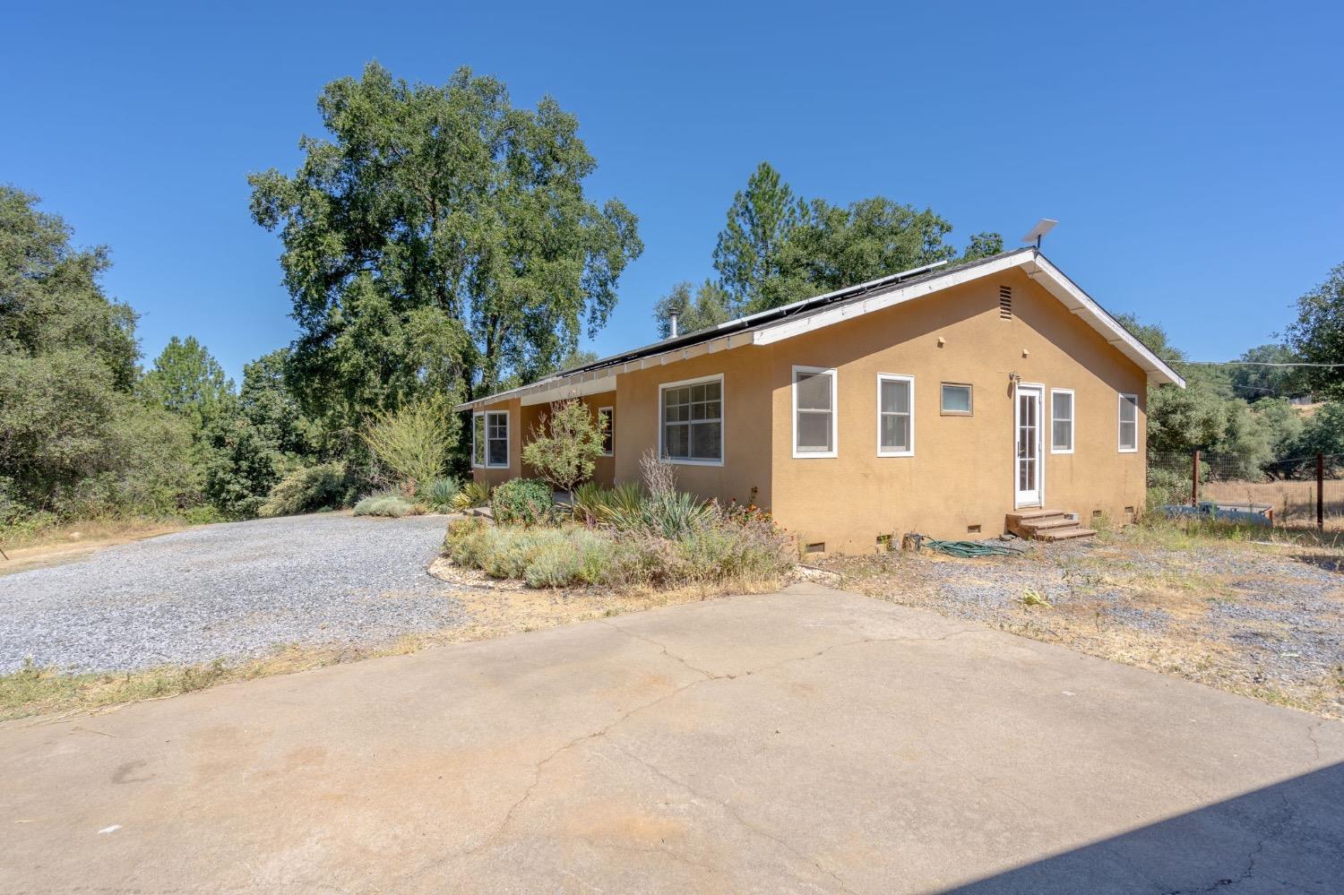 Saint Garth Way, Shingle Springs, California image 32