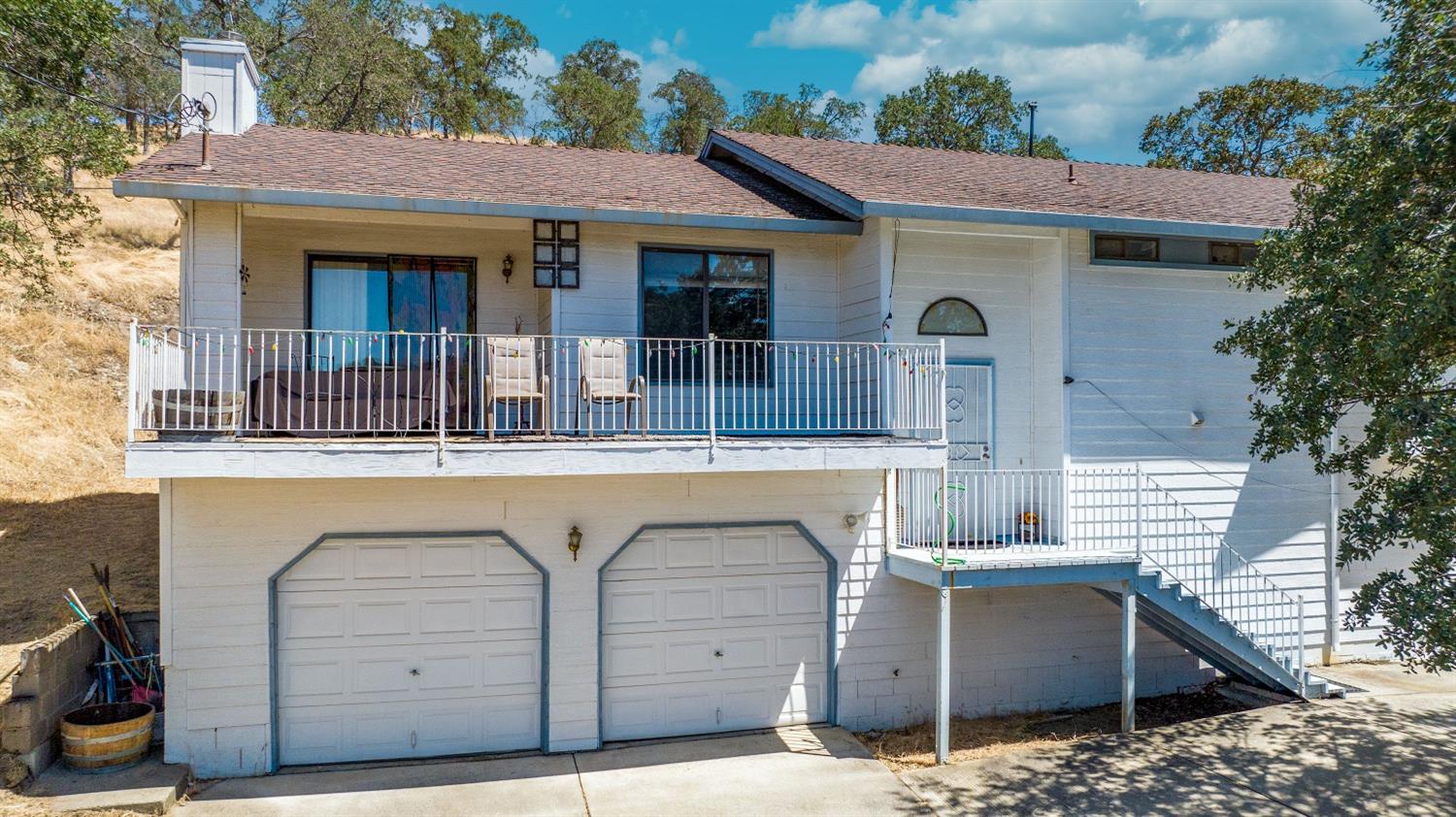 Photo of 6675 Jenny Lind Rd in Valley Springs, CA