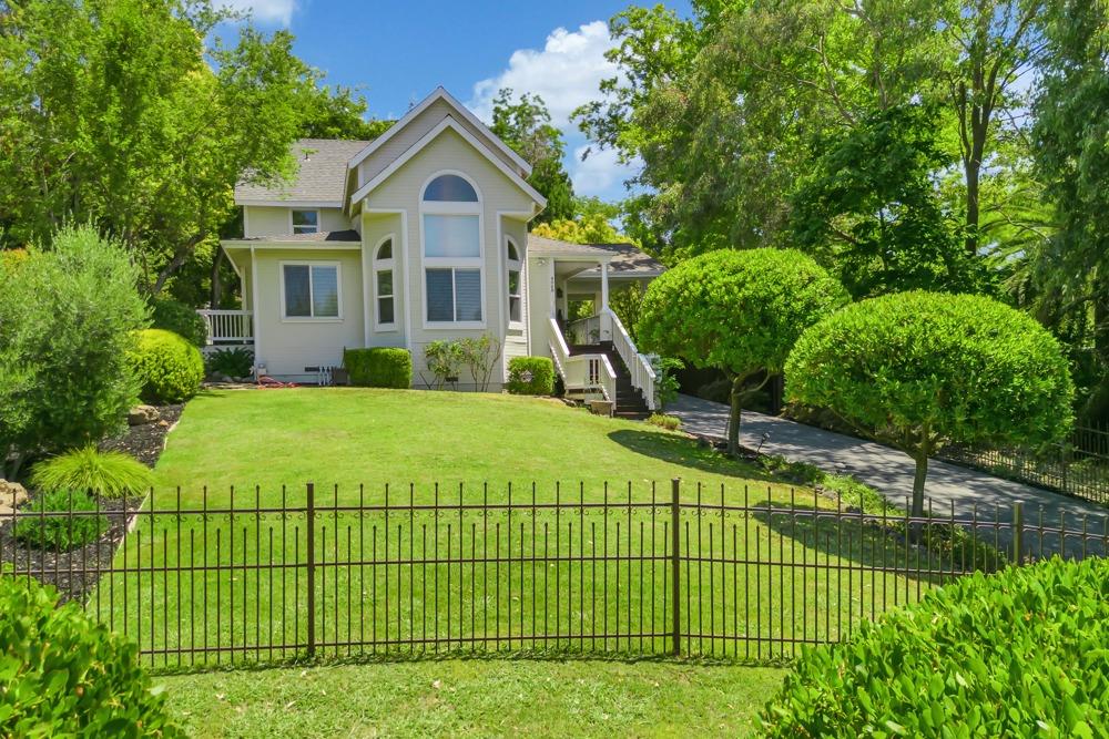 Photo of 4068 Howard St in Fair Oaks, CA