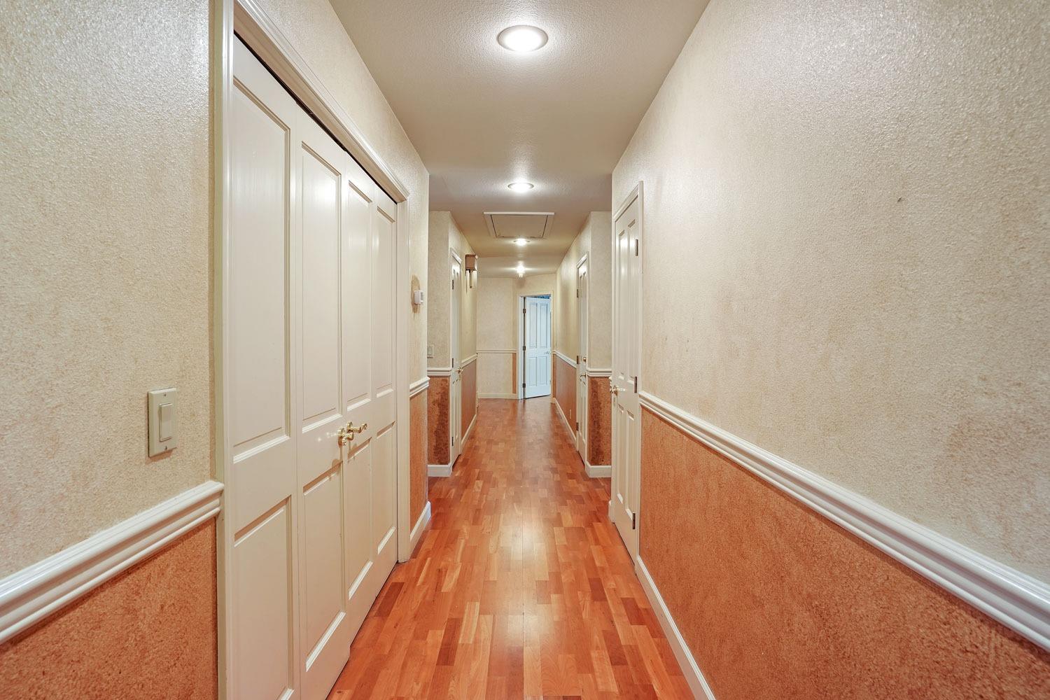 Detail Gallery Image 4 of 40 For 5826 E Acorn Ct, Stockton,  CA 95212 - 4 Beds | 5 Baths