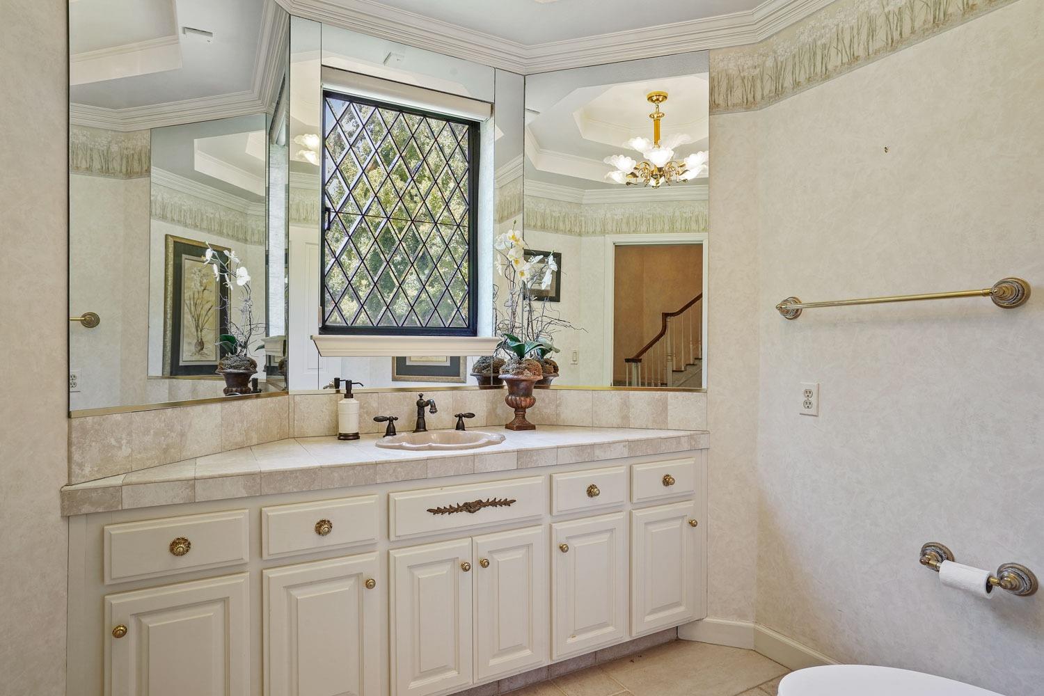 Detail Gallery Image 27 of 40 For 5826 E Acorn Ct, Stockton,  CA 95212 - 4 Beds | 5 Baths