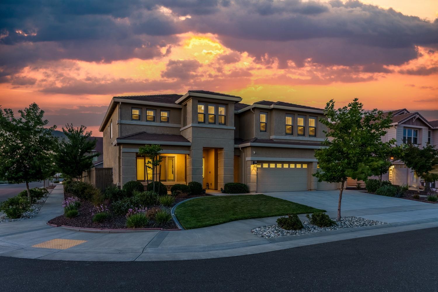 Photo of 3064 Stonington Dr in Roseville, CA