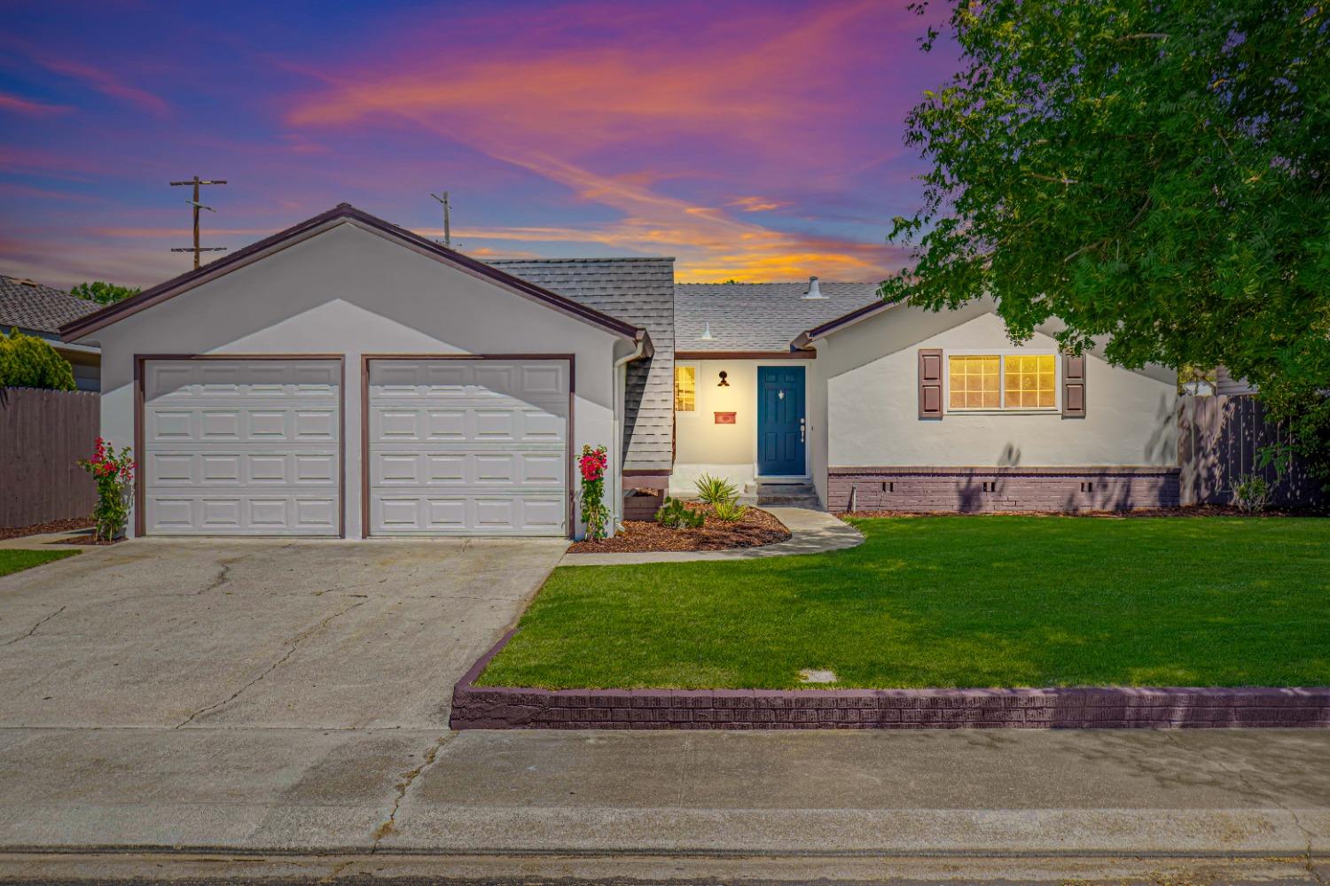 Detail Gallery Image 1 of 1 For 328 Charles Ave, Manteca,  CA 95336 - 3 Beds | 2 Baths