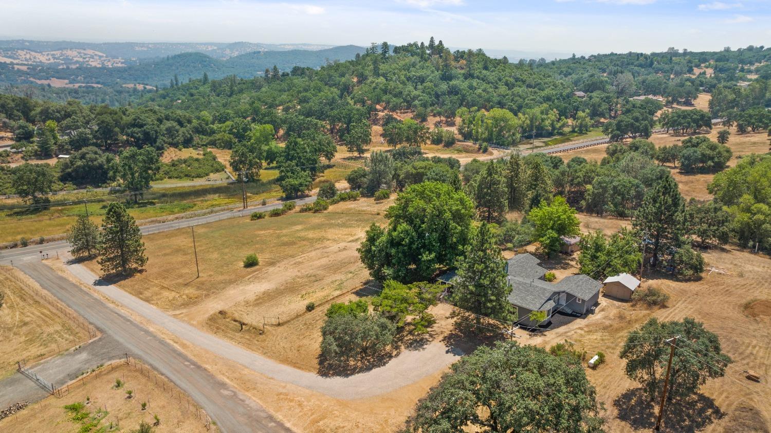 Photo of 4950 S Shingle Rd in Shingle Springs, CA