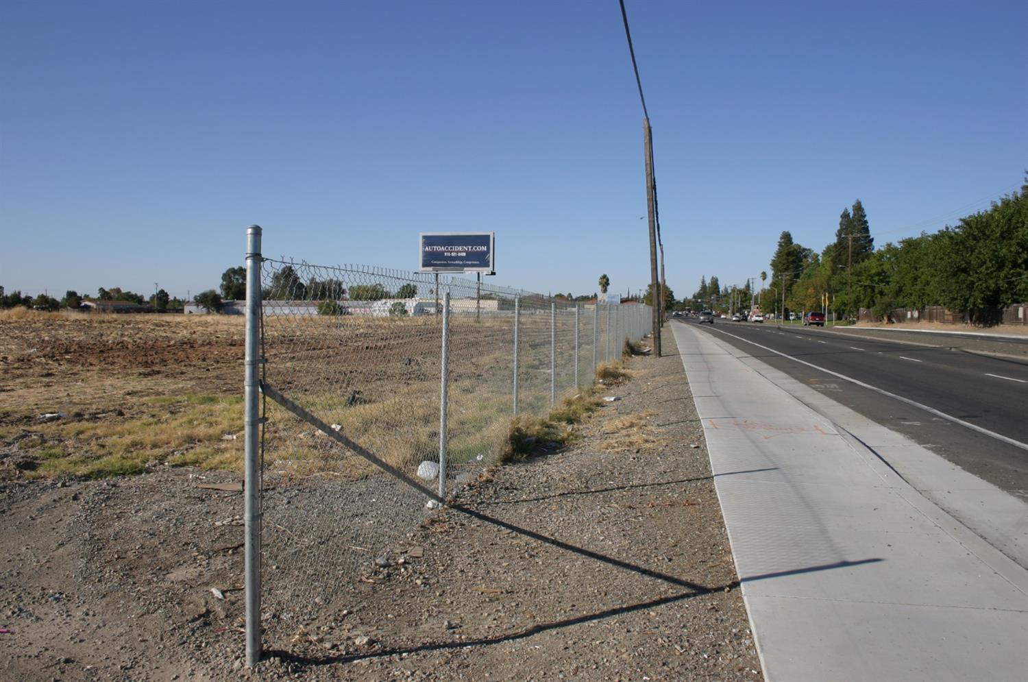 Photo of 7235 Watt Ave in North Highlands, CA