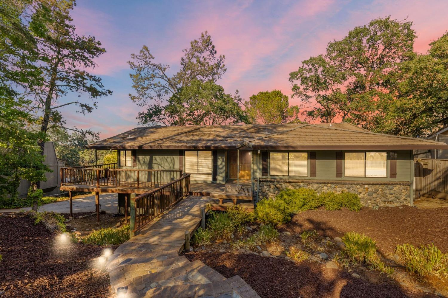 Photo of 3543 Patterson Wy in El Dorado Hills, CA