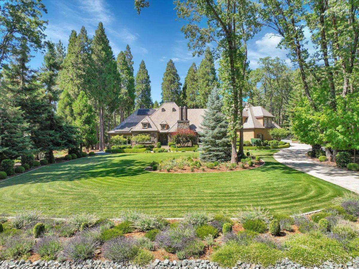 Photo of 13036 Somerset Dr in Grass Valley, CA