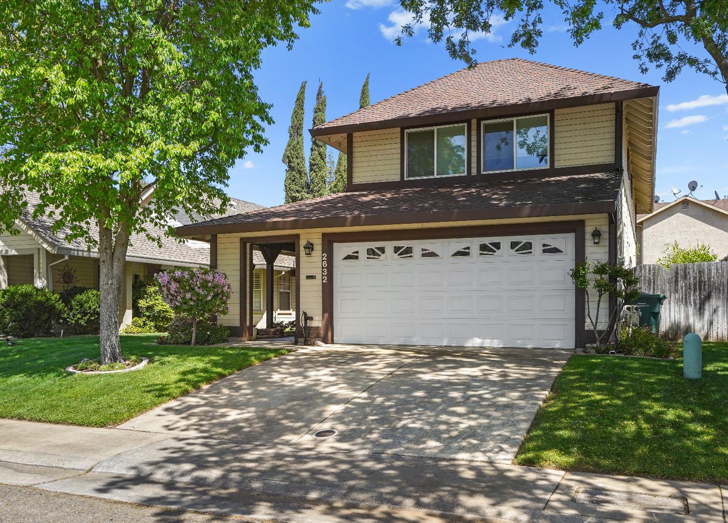 Photo of 2632 Stamp Mill Ct in Carmichael, CA