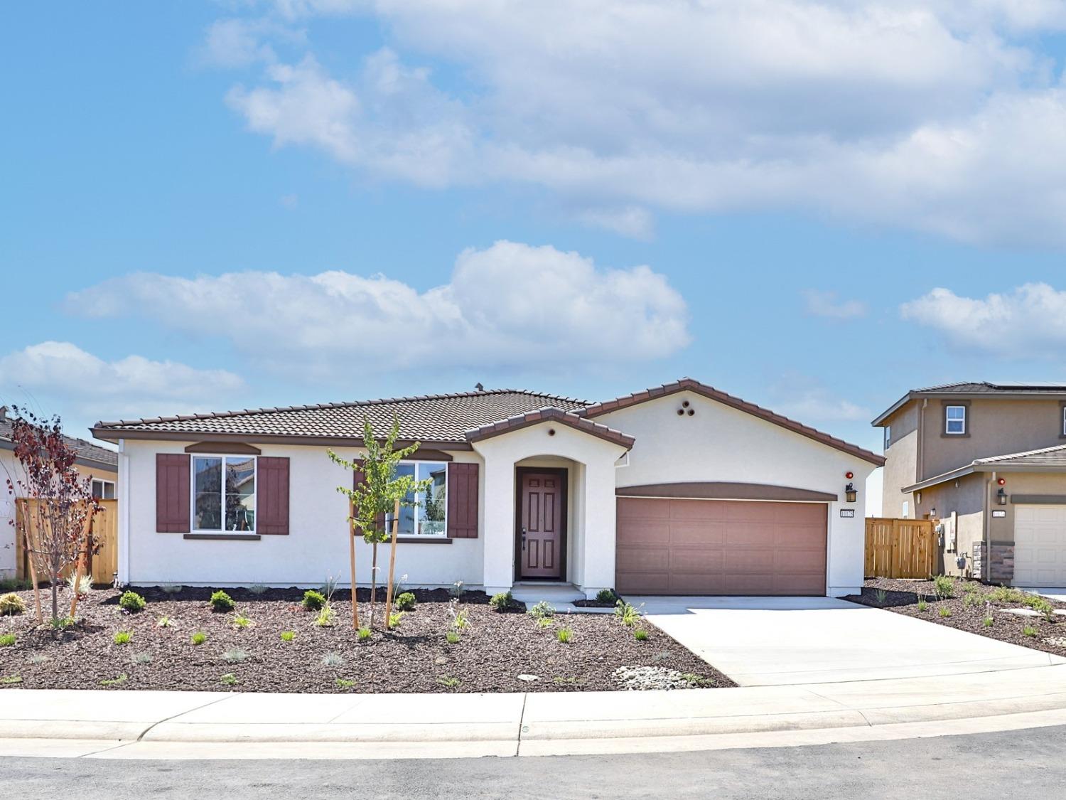 Photo of 10178 Pagoda Ct in Elk Grove, CA