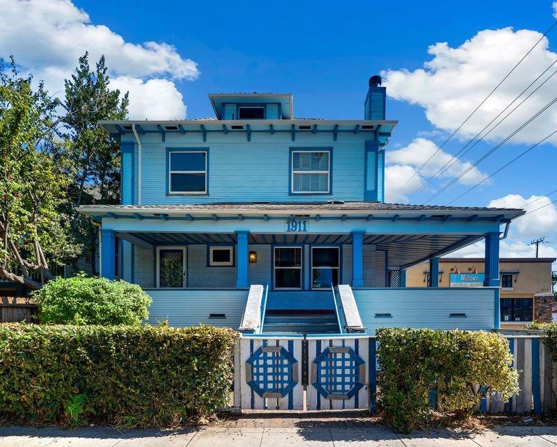 Photo of 1911 P St in Sacramento, CA