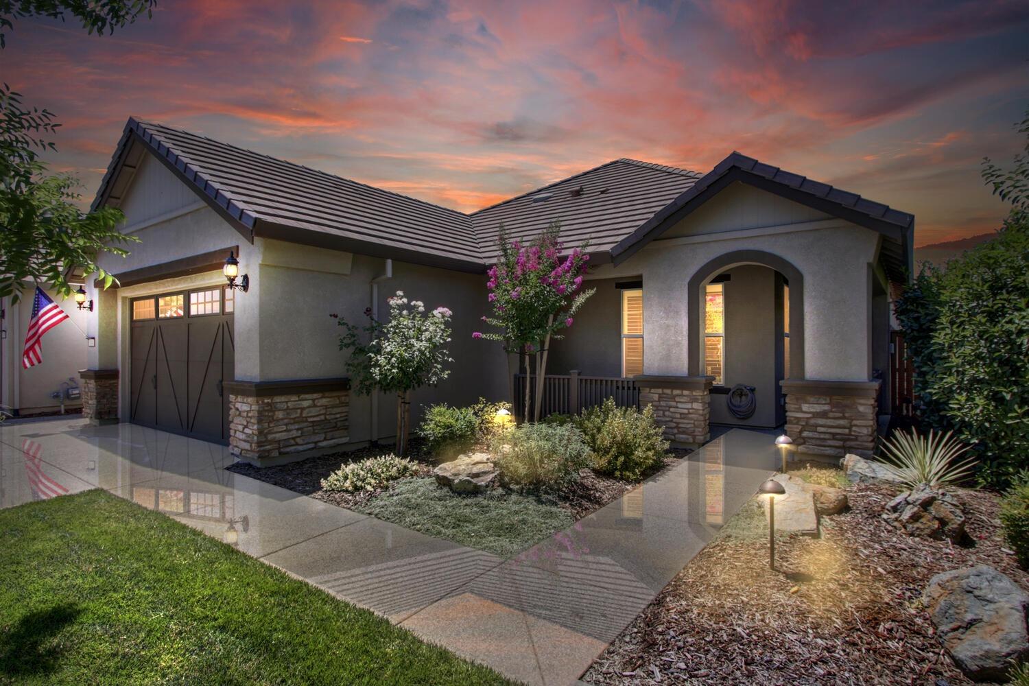 Photo of 8104 Peak Forest Wy in Elk Grove, CA