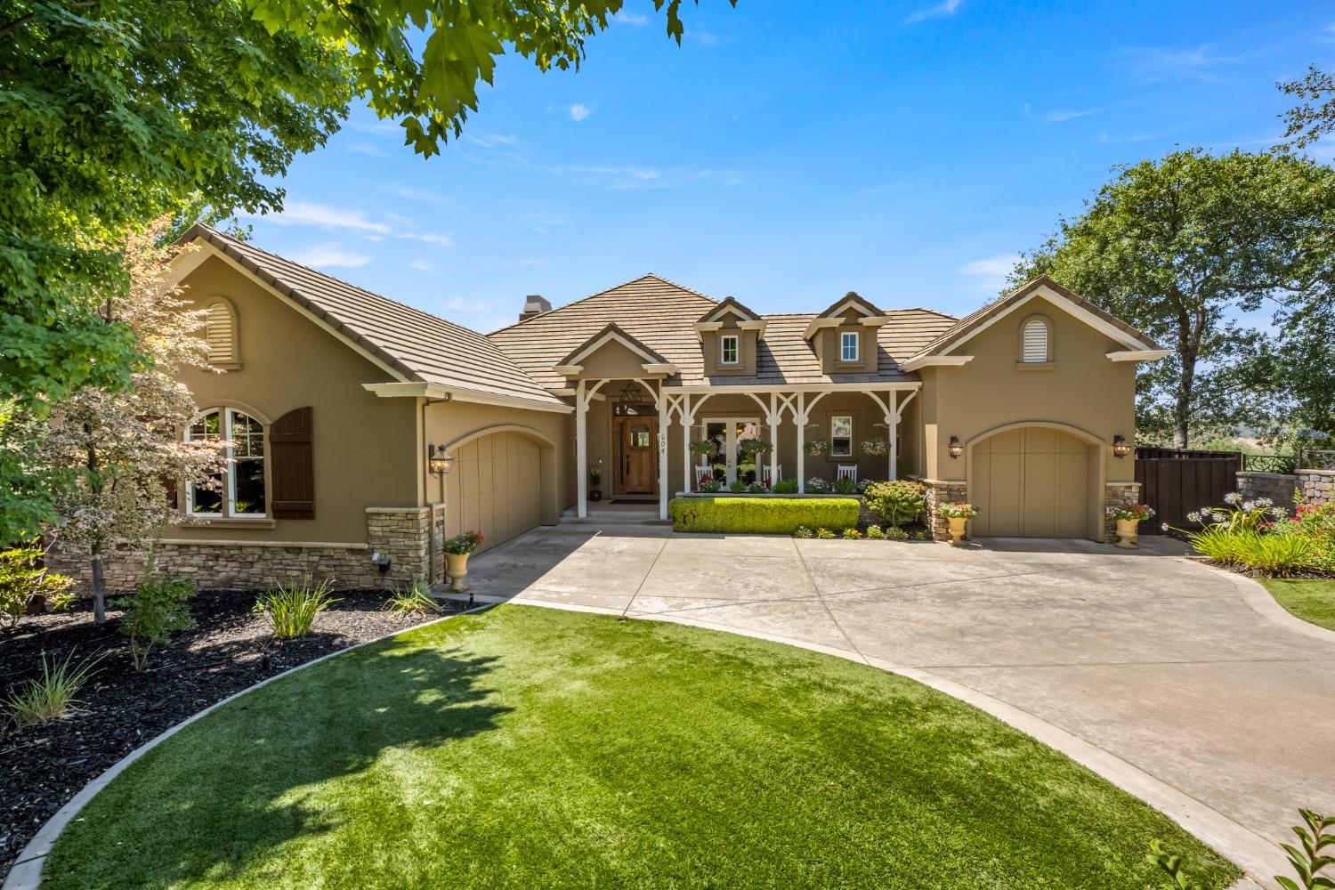 Photo of 604 Lida Ct in El Dorado Hills, CA
