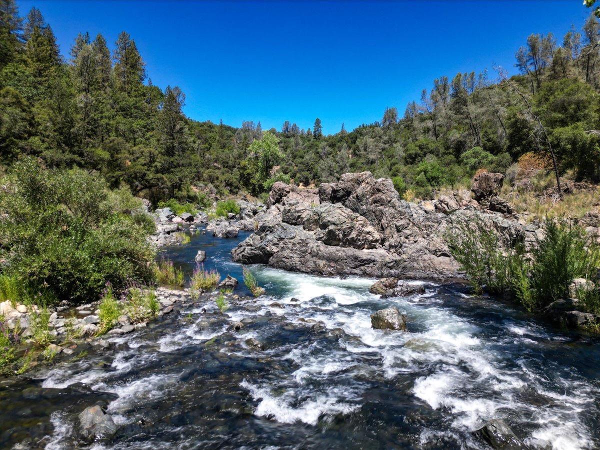 Photo of 23392 Meyer Ravine Rd in Grass Valley, CA
