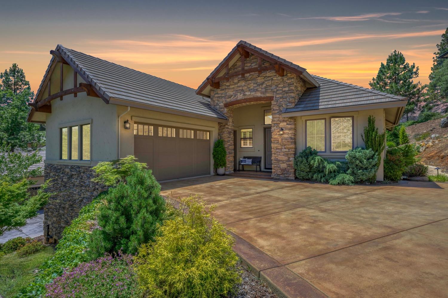 Photo of 1414 Lodge View Dr in Meadow Vista, CA
