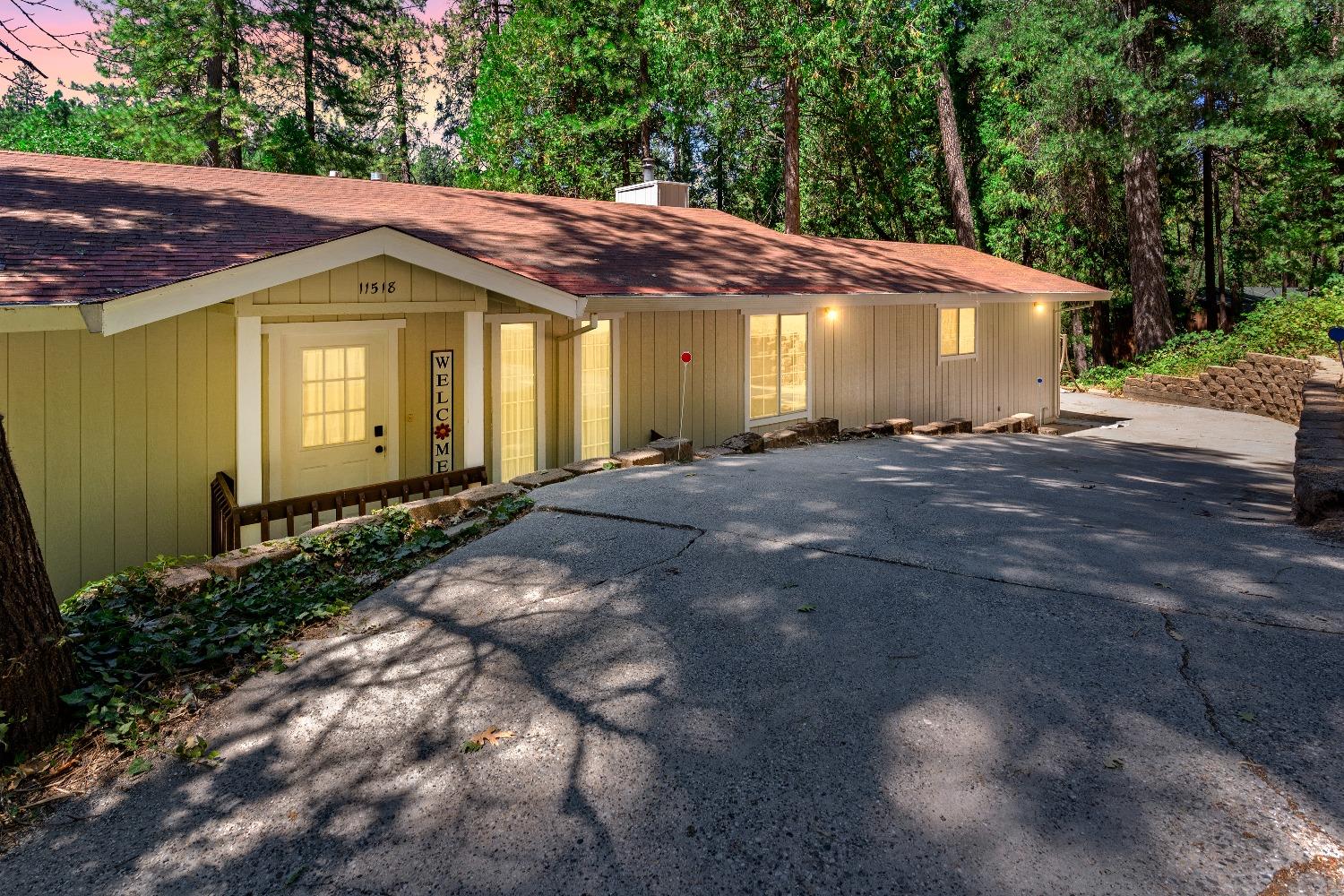 Photo of 11518 Ball Rd in Grass Valley, CA