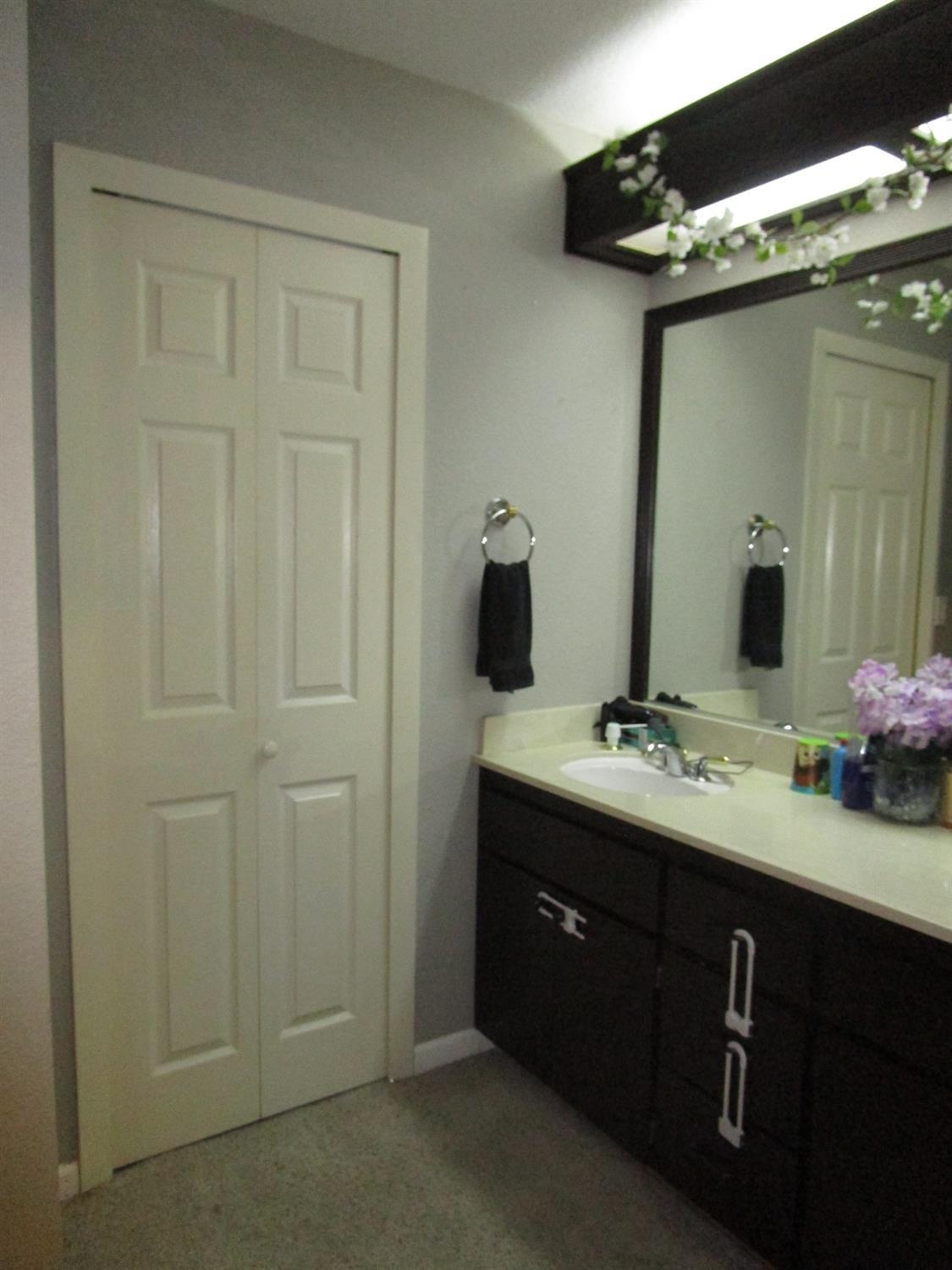 Photo #26: 223072476 Listing: Photo #26