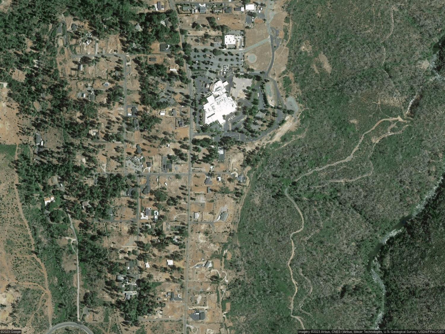 Photo of 1937 Riverview Dr in Paradise, CA