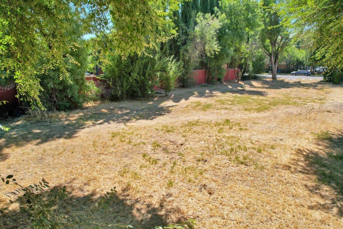 B Street, Yuba City, California image 8