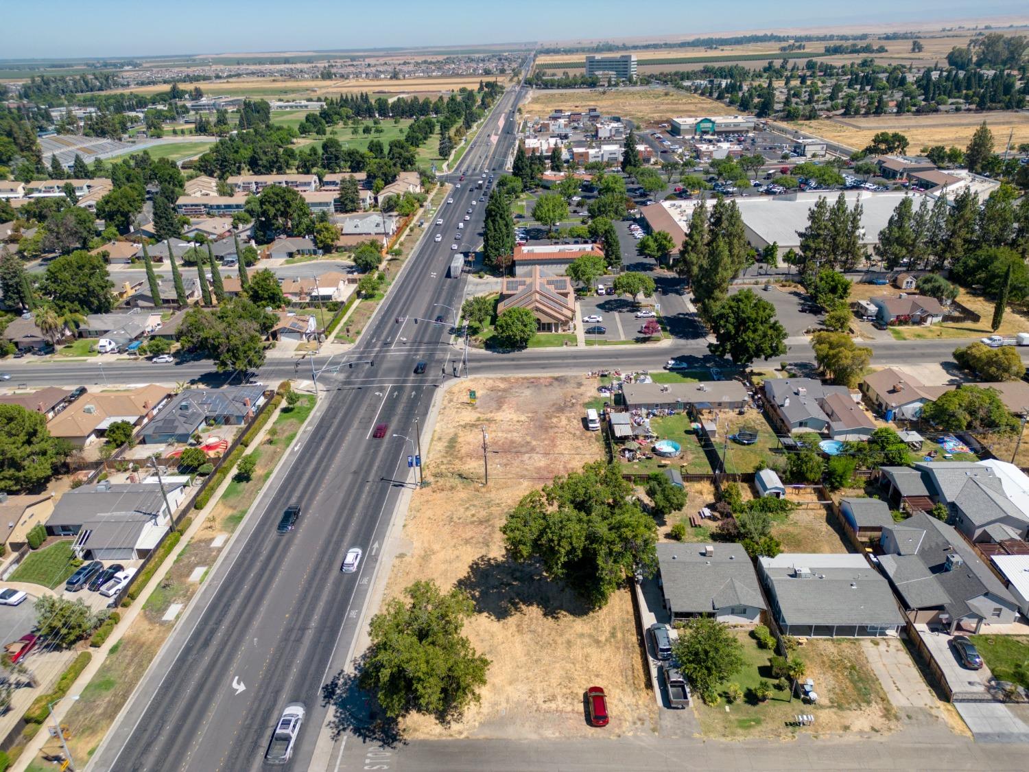 G Street, Merced, California image 6