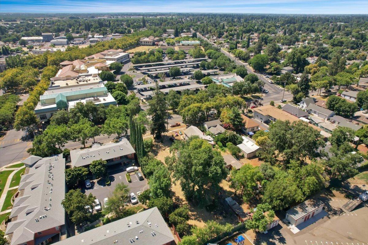 B Street, Yuba City, California image 17