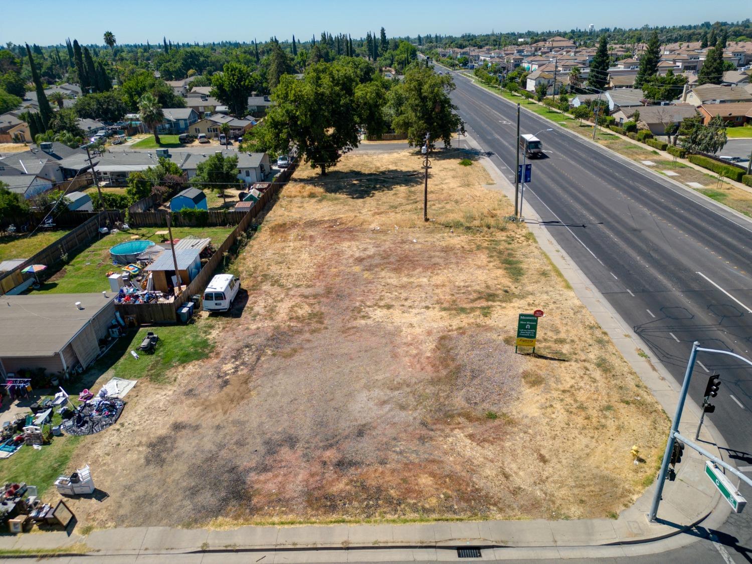 G Street, Merced, California image 2