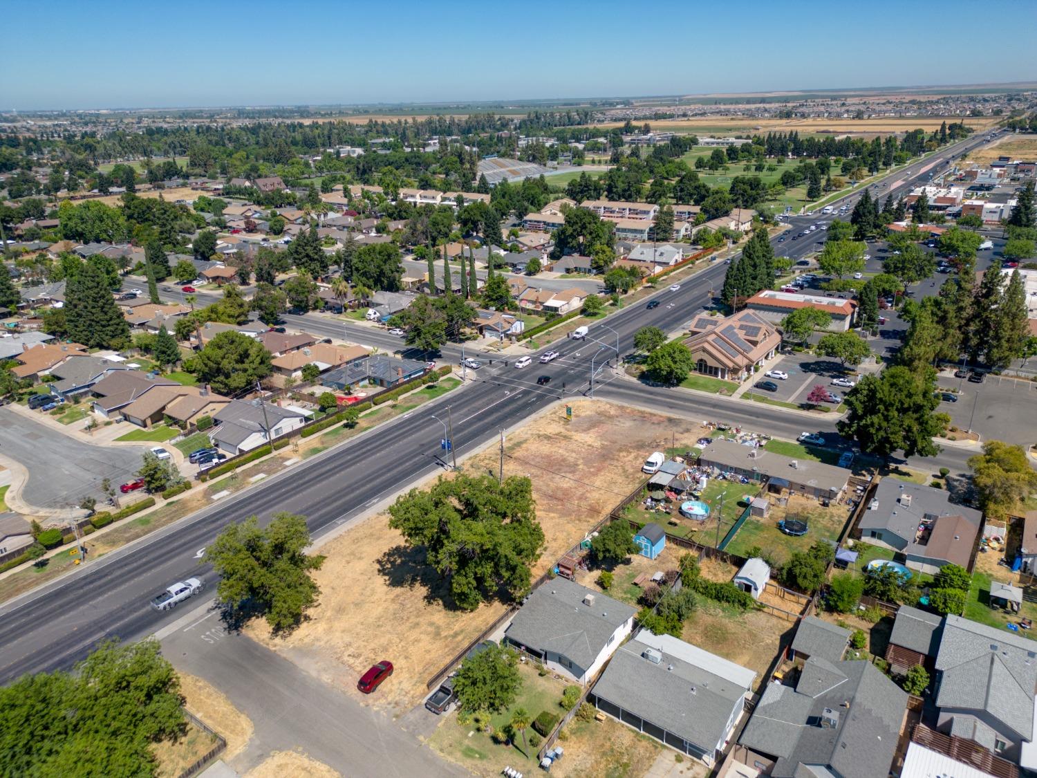 G Street, Merced, California image 8
