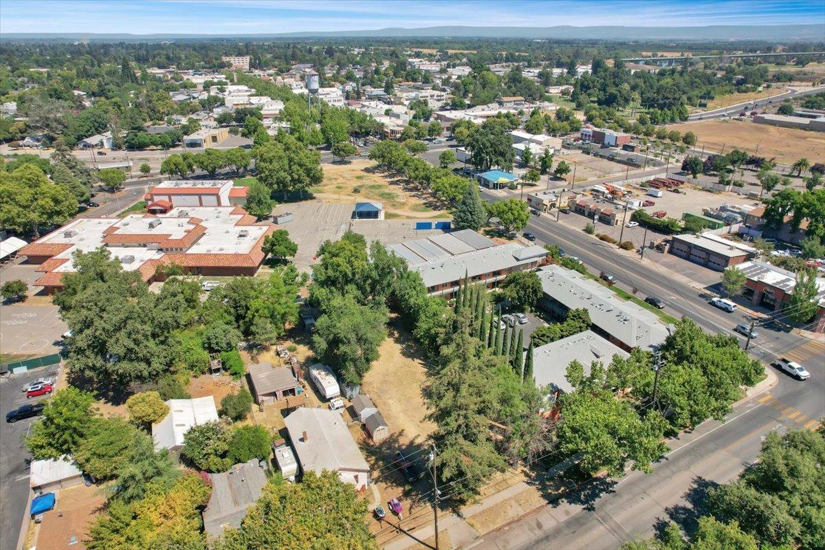 B Street, Yuba City, California image 21
