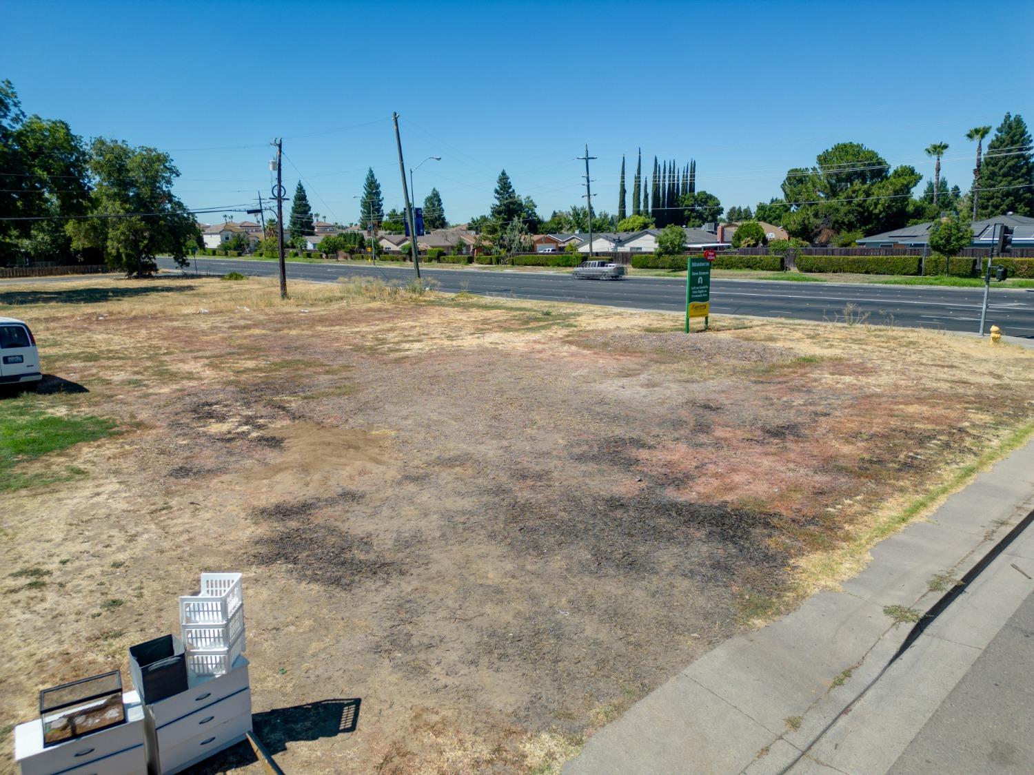 G Street, Merced, California image 13