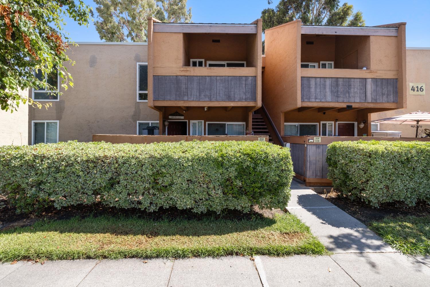 Detail Gallery Image 1 of 1 For 416 Dempsey Rd #218,  Milpitas,  CA 95035 - 2 Beds | 1 Baths