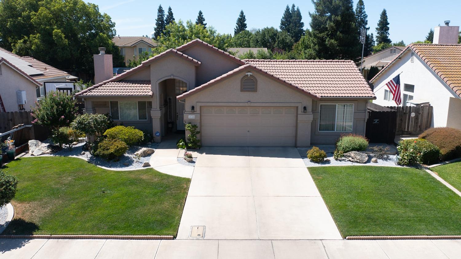 Photo of 2128 Spy Glass Ct in Merced, CA