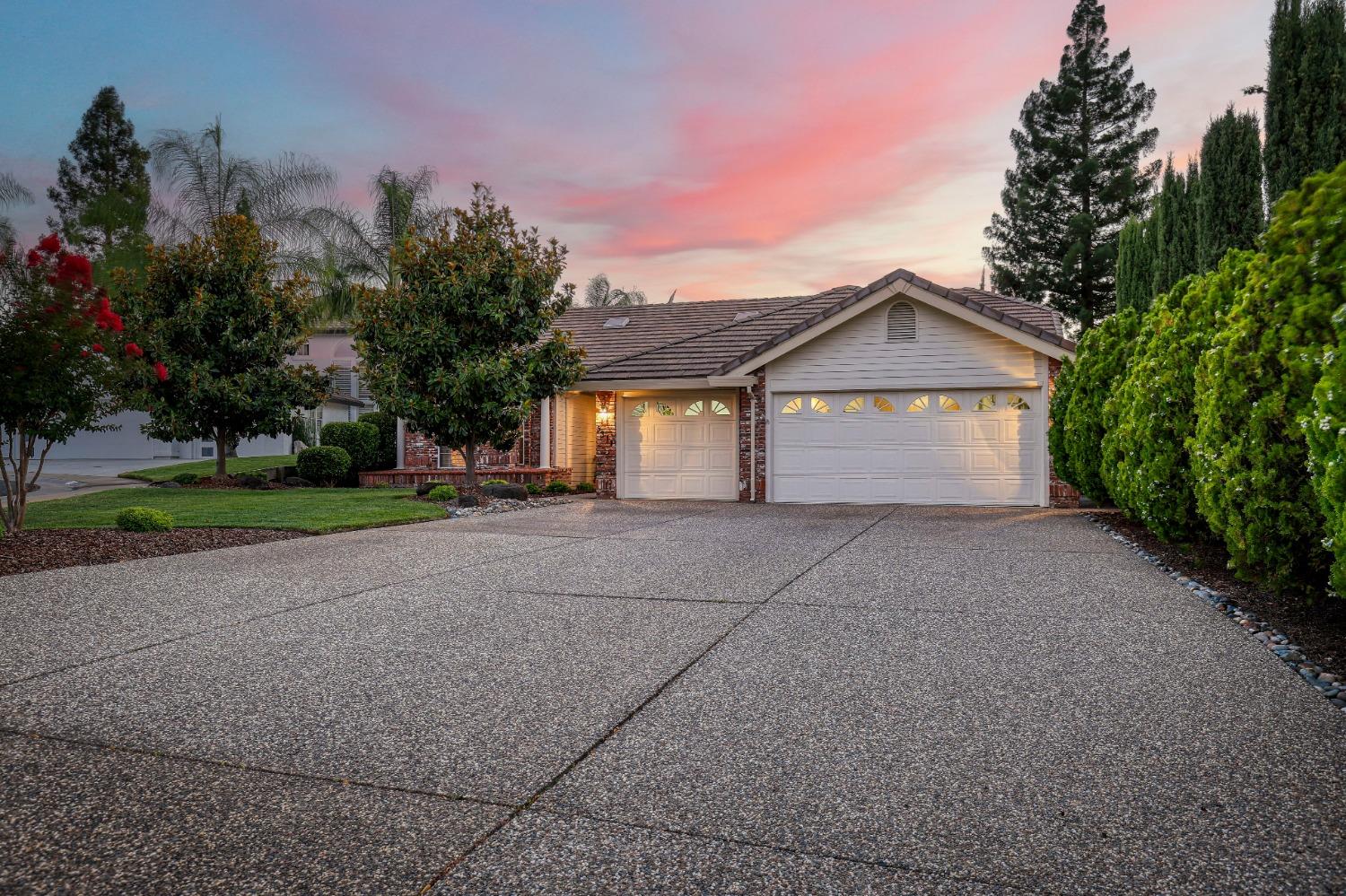 Trimotor Court, Fair Oaks, California image 34