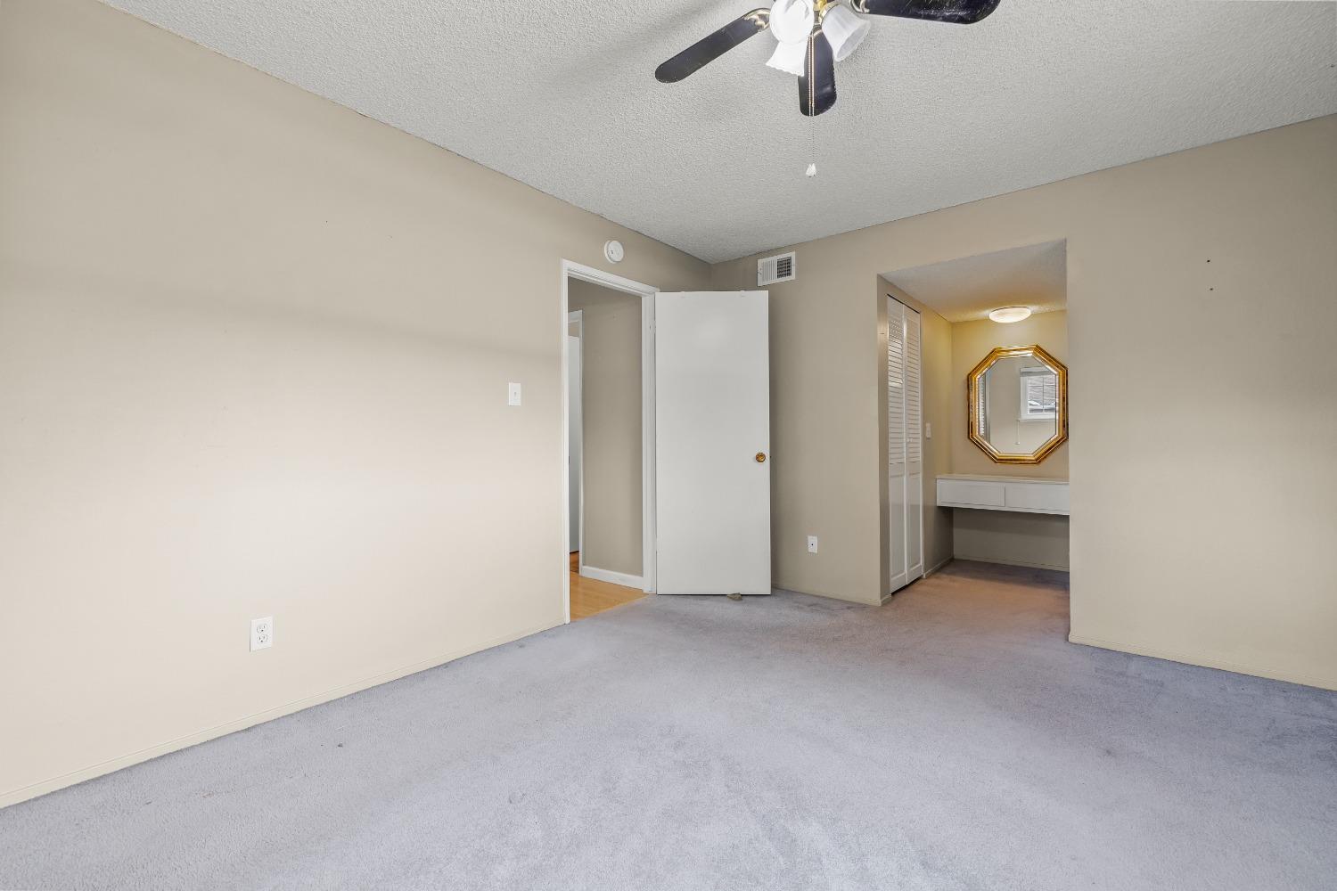 Photo #25: 223063716 Listing: Photo #25