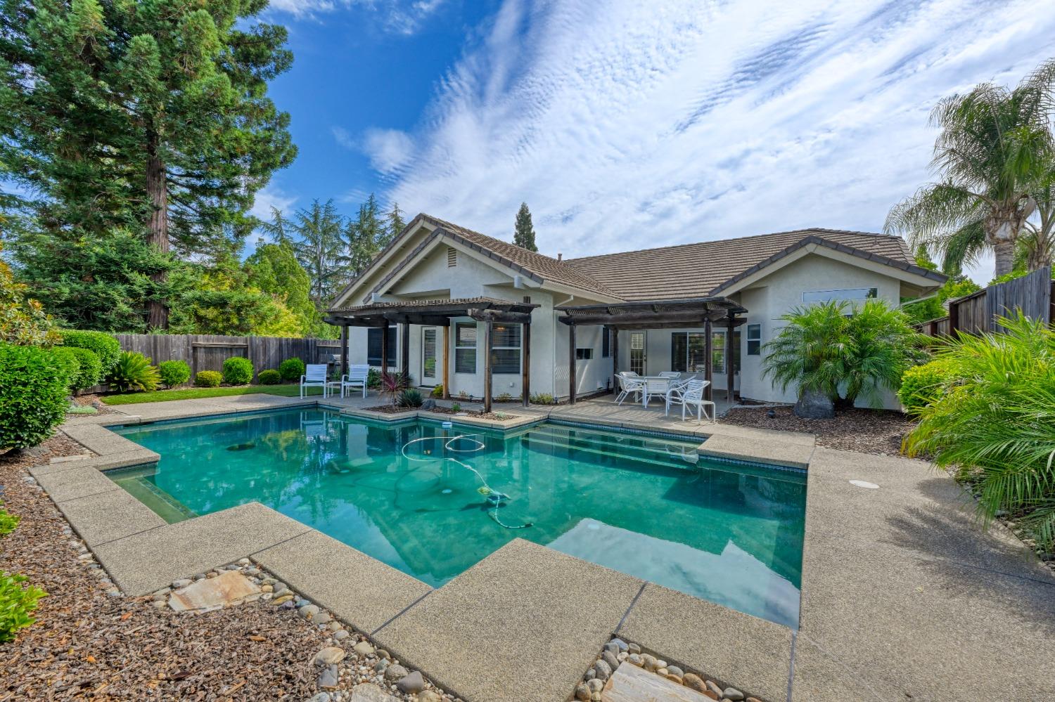 Trimotor Court, Fair Oaks, California image 32