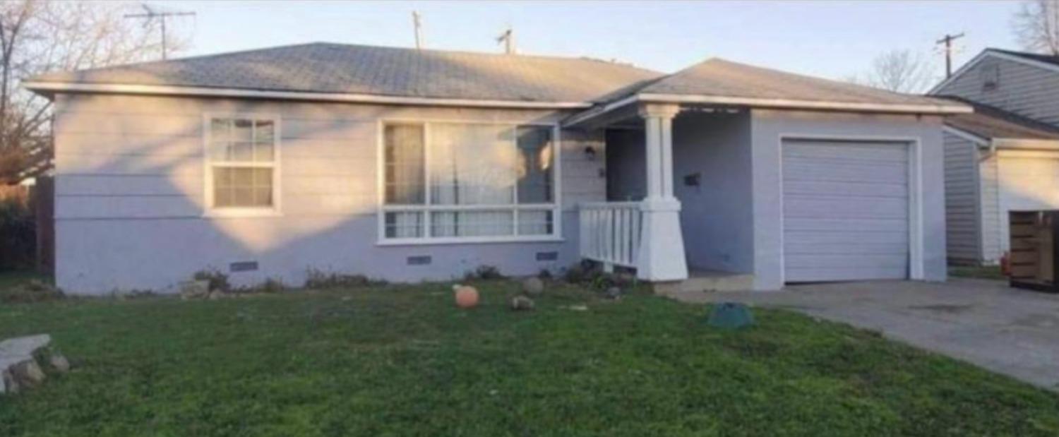 Photo of 5813 Nona Wy in Sacramento, CA
