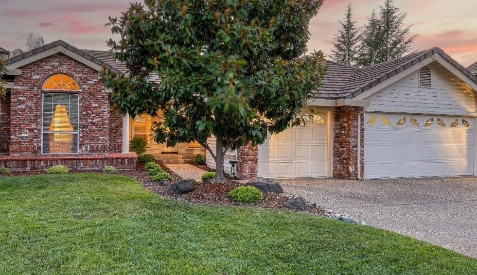 Trimotor Court, Fair Oaks, California image 37