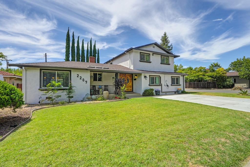 Photo of 2209 Gila Wy in Sacramento, CA