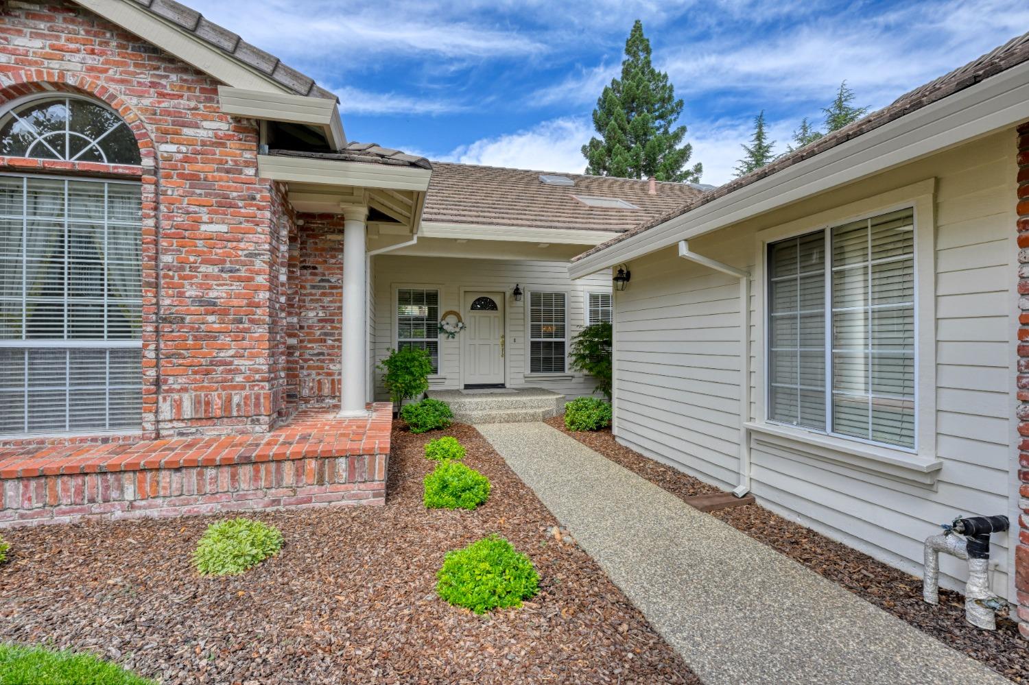 Trimotor Court, Fair Oaks, California image 35