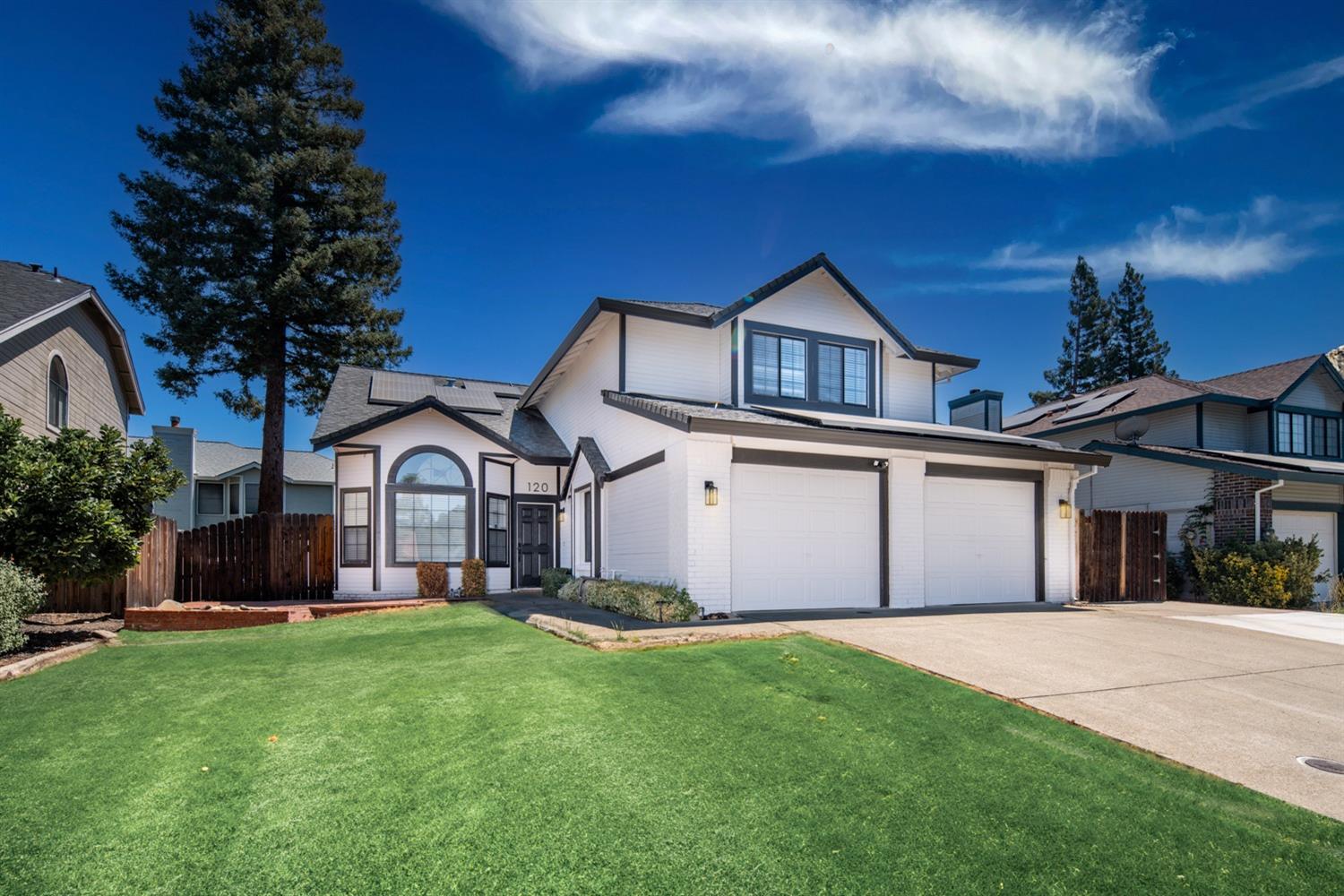 Photo of 120 Hazelmere Dr in Folsom, CA