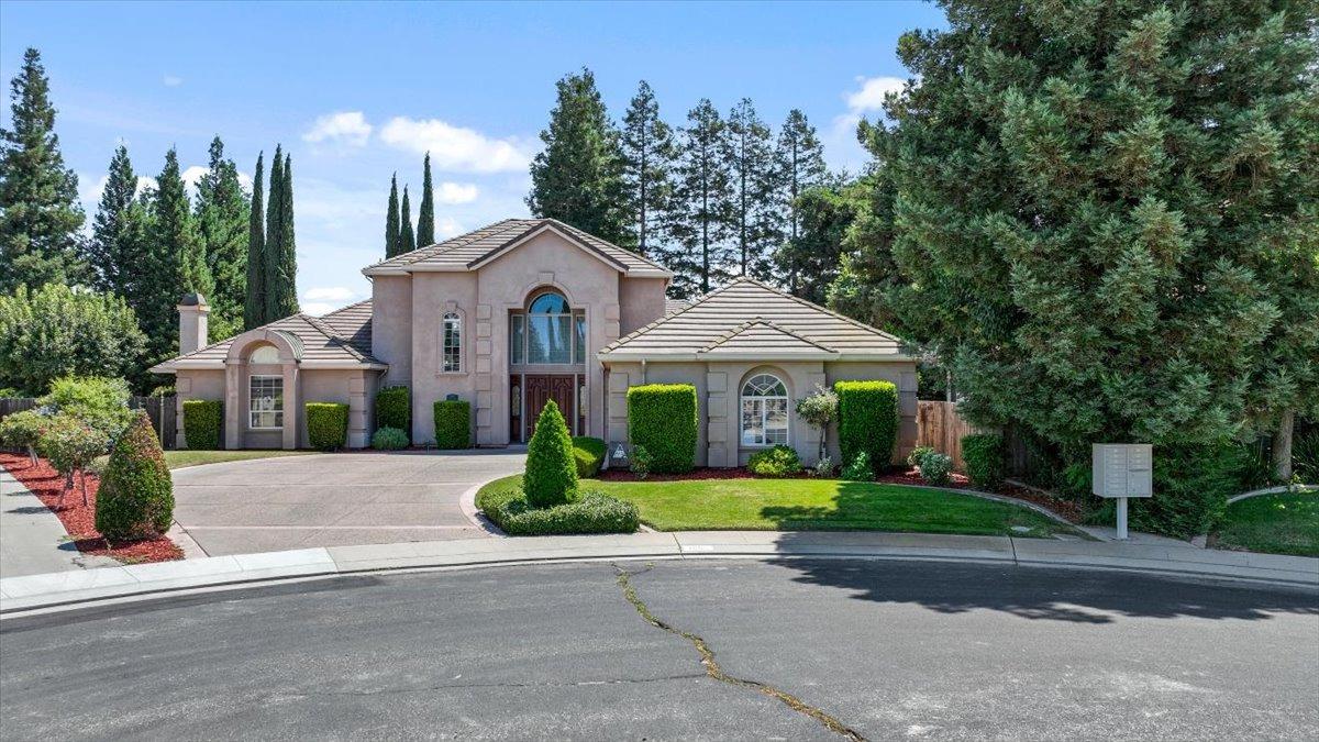 Photo of 1060 Buttercup Pl in Manteca, CA