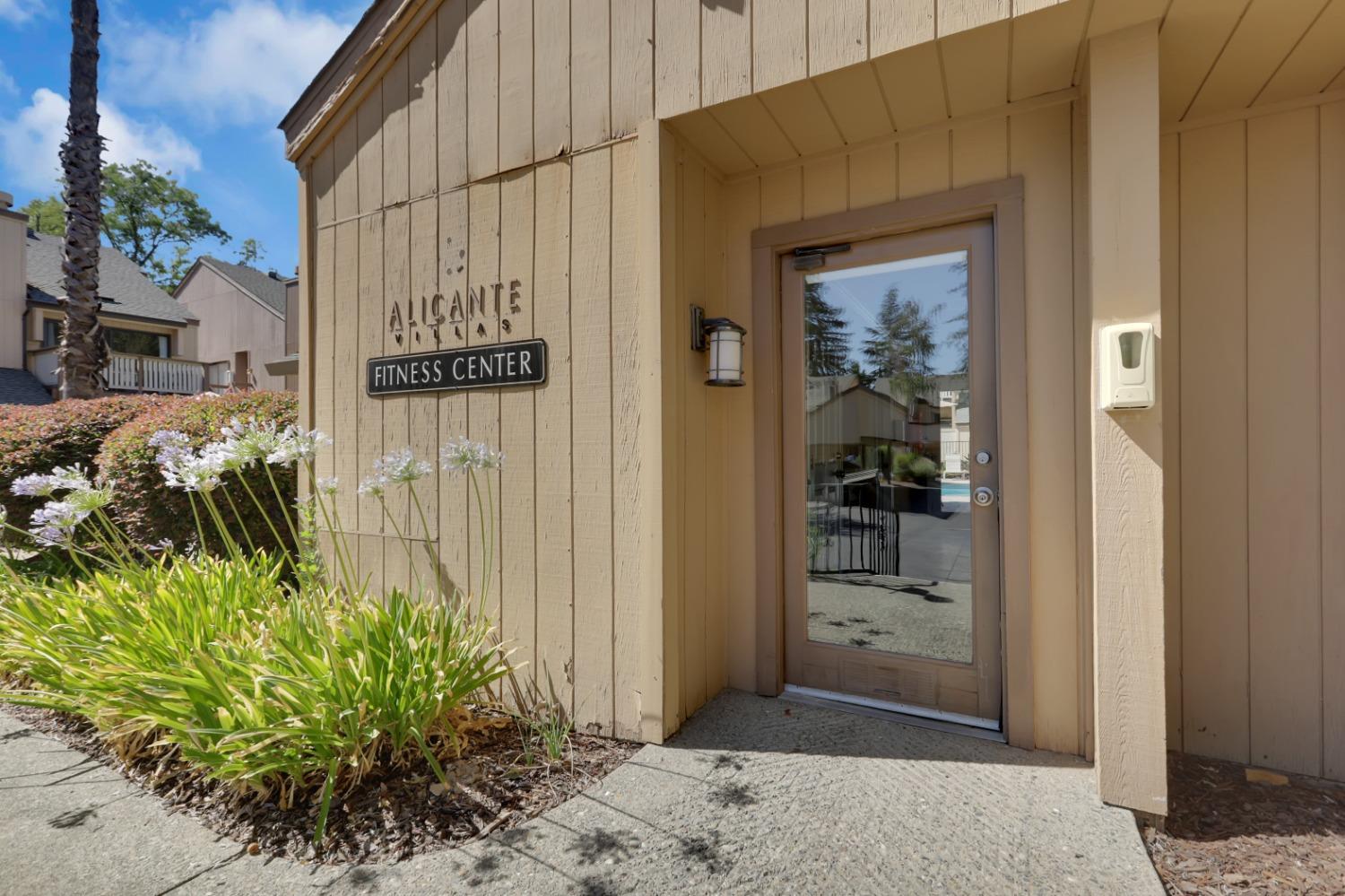 Photo #2: 223070710 Listing 